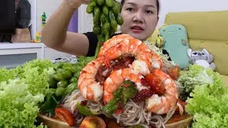 ดอกผักก้านจองดอกตูมๆลวกกินกับตำซั่วขนมจีนกุ้งสะดุ้งอัลฟัลฟ่าสารต้านเซลมะเร็งดีมาก ตำนัวๆสะใจ