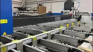 SC 200 1M CNC screwing center