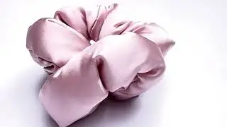 Silk Pillow Scrunchies by Silkua | Soft, Elastic & Luxurious Hair Accessories