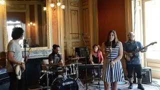 Carol & The Clovers - Oh Moon - M&uacute;sica en Palacio