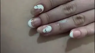 My girlfriend&rsquo;s bellybutton close up & fingering