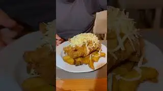 Model train delivers beer at restaurant