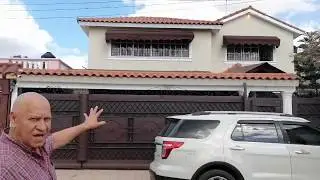 Vendo casa por Aut. San Isidro. Con amplio patio