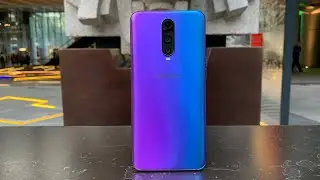 Oppo R17 Pro Unboxing + Hands-On: Gorgeous Gradient Back