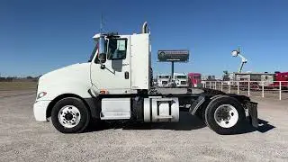 Entz Auction & Realty &ndash; LOT 3142 - 2014 IH PROSTAR SEMI