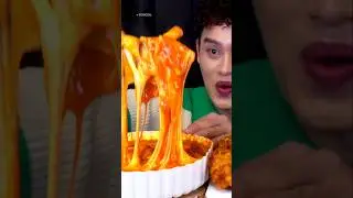 EATING CHEESE TTEOKBOKKI #shorts #mukbang #tteokbokki #koreanfood #cheesetteokbokki#spicyfood