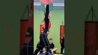 strong girl #weightlifting #powerlifting #bodybuilding #fitness #gym
