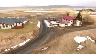 Dr&oacute;ninn pr&oacute;fa&eth;ur eftir 