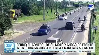 Perdi&oacute; el control de su moto y choc&oacute; de frente contra un veh&iacute;culo