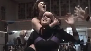 2006 - Kacey Diamond Vs Vanessa Kraven | #womenswrestling |#indiewrestling |#shimmerwomen