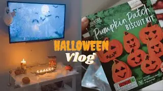 Spend Halloween with me! Games, Food, Scary Movie & Baking | Vlog