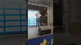 Ender brice&ntilde;o y bryan bernal cantando en PLAZA NORTE 🎤💎
