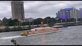 Ferry ride in Brisbane river is always fun 🤩 