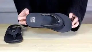 Reef Fanning Flip Flops in Black/Brown