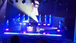 Poppy &ldquo;Anything Like Me &ldquo; LIVE @The Wellmont Theatre Montclair NJ 9/4/2025