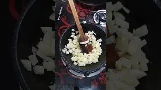 Microgreen recipe 1 mustard microgreens sabzi #microgreen#microgreensathome #recipe #healthbenefits 