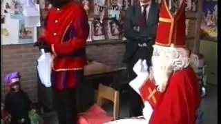 Tienen - 1995 - Sinterklaas op bezoek in het college (bij Juf Christel)