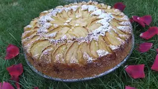 Gâteau moelleux aux pommes et crème d'amande / apple almond cream cake /كعكة التفاح واللوز والكريمة