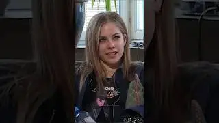 Avril Lavigne Losing grip favorite song in 1st album #avrillavigne #2000s #2000smusic #shorts #fyp