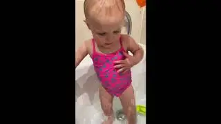 Develop your child's water confidence at home (2nd video)