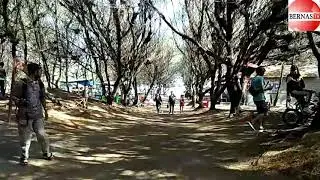 BERNASTV - Masih Pandemi, Pantai Cemara Sewu di Bantul Yogyakarta Mulai Ramai Pengunjung