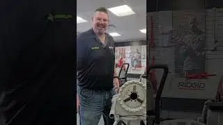Как заменить вставки губок на резьбонарезных станках RIDGID 300, 300 Compact и 535M.