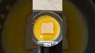I tried this egg sandwich hack and you should too! #egg #breakfast #eggsandwich #cooking #food