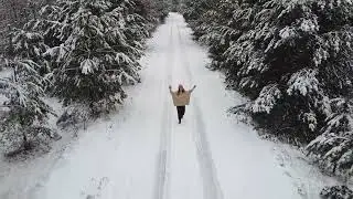 Steps on the snow - Relaxing sounds