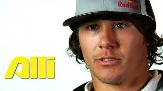 Alli Freeski - Simon Dumont Interview - 22' Pipe vs. 18' Pipe