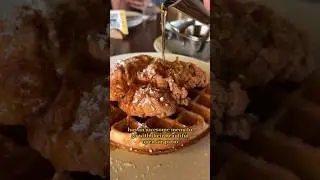 Boozy brunch spot for summer 2023! #chickenandwaffles #waffles #brunch #food #sauce