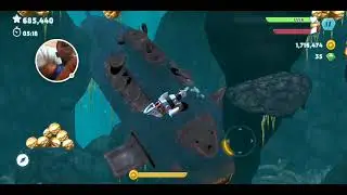 Robo shark vs. Giant Crab boss fight! Hungry Shark Evolution