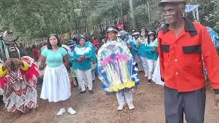 Bandeira Nossa senhora das Graças no arremate da Bandeira unidos da floresta Sr pedrinho