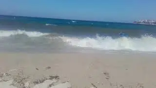 Waves in Neos Marmaras