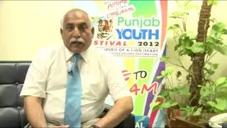 Professional Hockey Player Manzoor Junior Appreciating Punjab Youth Festival 2012