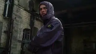 Stone Island's Raw Linen Plated-OVD Short Parka | SEVENSTORE