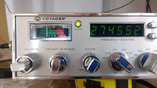 R&aacute;dio px Voyager vr 9900.
