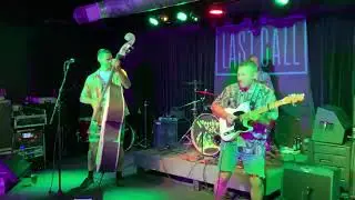 The Test Pilots - Out of the dark (live)