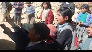 AYUDANDO A NI&Ntilde;OS POBRES DEL CAMPO   PERU