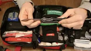 Survival First Aid Kit   How to Close the knife