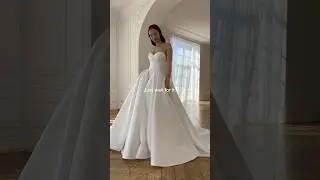 Real bride experience at NewYork #bridetobe #weddinginspo #sayyestothedress #weddingdressshopping