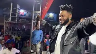 Concert live  a matete incroyable but na filet glorifier J&eacute;sus Christ pour avoir totalise 40 ans