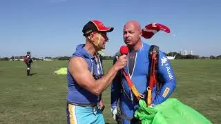 Pete The Surfaroo on the lading pad with Speed Sky Dive Team  Italia.