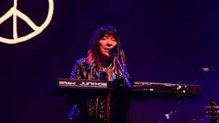 7. Buffy Sainte-Marie  - Darling Don't Cry  -  SuperCrawl 2019