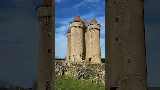 🏰 Explorez le Ch&acirc;teau de Sarzay : Un Joyau M&eacute;di&eacute;val ! 🌟