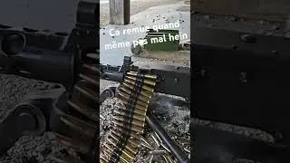 tir ARME A FEU: mitrailleuse mit 50 bmg hors tir sportif. machine gun shooting range .50BMG 12,7mm