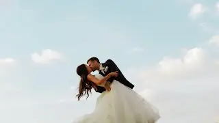 Bright & Beautiful Outdoor Summer Wedding of Connor & Kristen (+CRAZY DANCING👏🏼🎉)