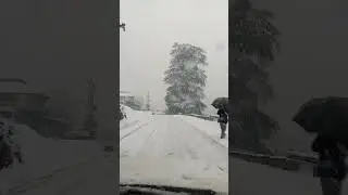 Live snowfall kaghan valley .