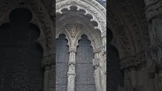 Stunning 😍 filigree detail #Lichfield #lichfieldcathedral #stonefigures #architecture #uklandmarks