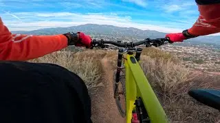 Do you like to go fast? 🤘#sundaysends #mtb #kenevoexpert #gopro