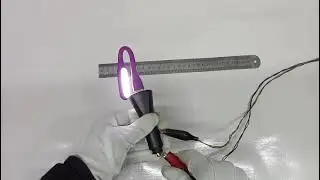 🚗🔌 Car Mobile Charger &ndash; 5V 0 5A Output  12V&ndash;24V Input  LED Indicator